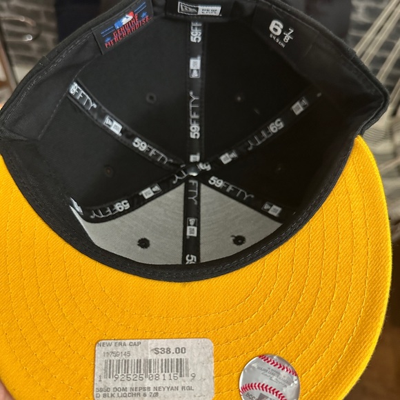 New Era Black and Yellow Cap fitted - Picture 4 of 4